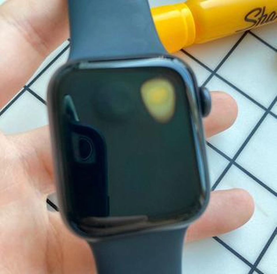 Apple Watch SE, Apple Watch Series 6, Quá nhiệt