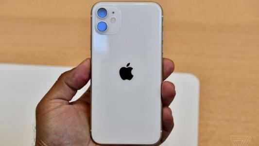 Apple thay thế màn hình miễn phí cho iPhone 11