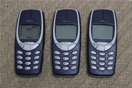 Chiếc Nokia 3310 nằm trong dạ dày 1 tù nhân đến 4 ngày
