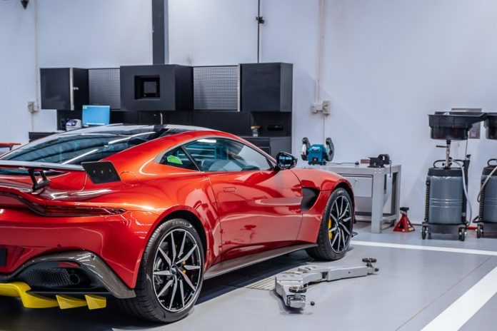 Aston Martin vừa khai trương đại lý siêu xe 3S