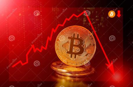 Giá Bitcoin và cả thị trường tiền điện tử bất ngờ lao dốc