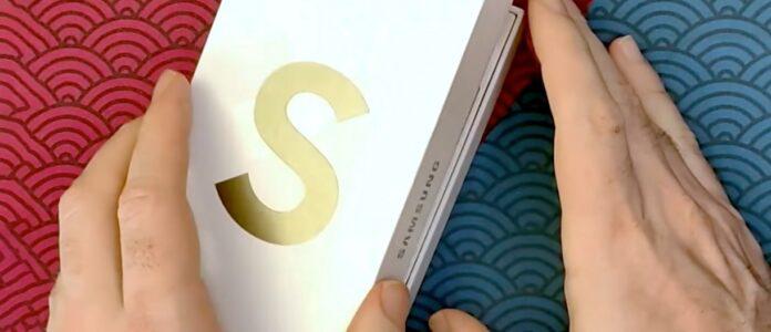 Samsung Galaxy S21 FE lộ diện chi tiết qua video mở hộp