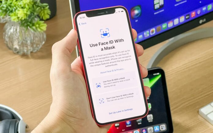 Apple phát hành iOS 15.4 với Face ID hỗ trợ cả người đeo khẩu trang