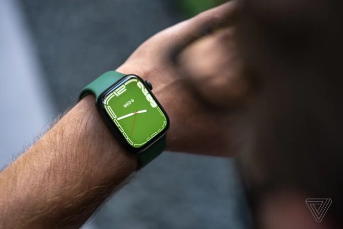 watchOS 8.5 làm hỏng sạc nhanh trên Apple Watch Series 7
