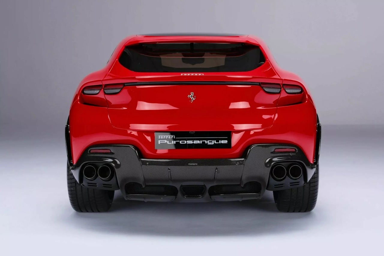 Mô hình siêu xe SUV Ferrari Purosangue, siêu xe