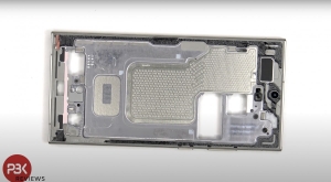 Bên trong siêu phẩm Galaxy S24 Ultra: Buồng tản nhiệt lớn hơn, pin dễ tháo rời